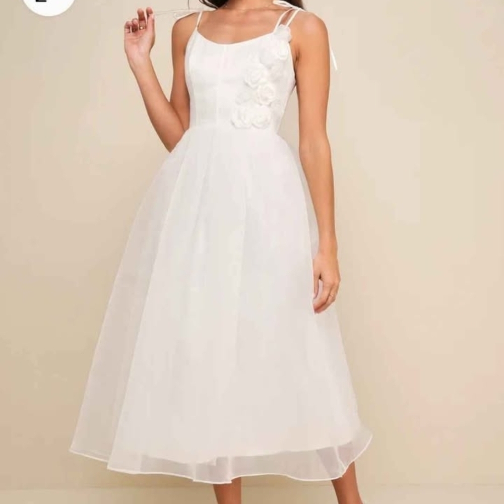 Elegant White Floral Dress